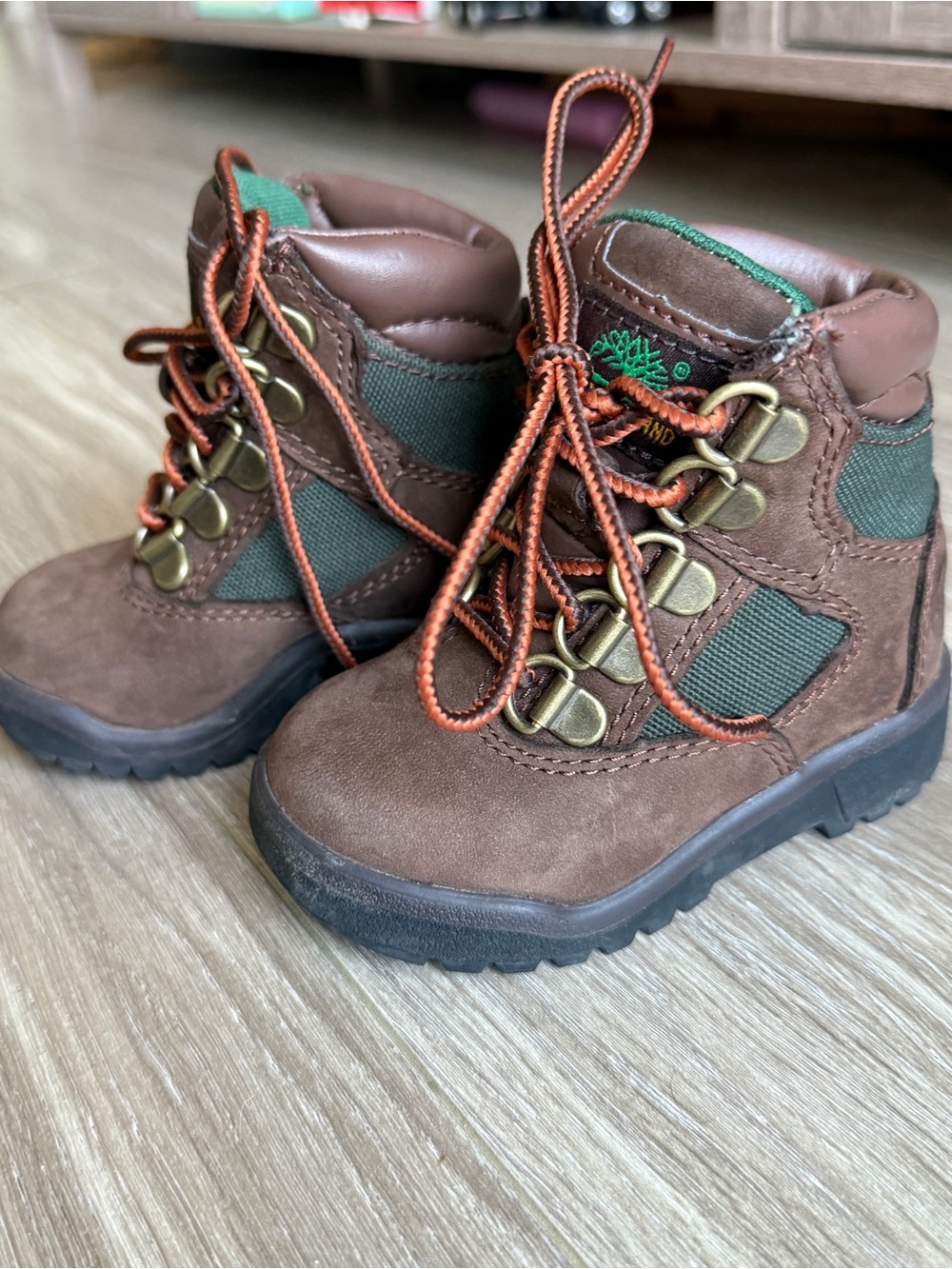 Timberland Toddler Beef & Broccoli Boots size 4.5 hiking outdoors Green Brown